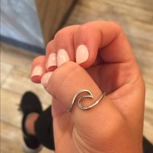 Wave ring