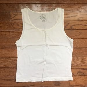 scoop neck tank