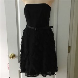 WHITE HOUSE BLACK MARKET RUFFLED DRESS