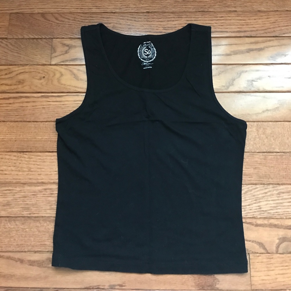 scoop neck tank