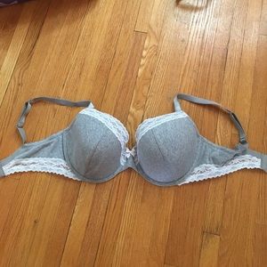 Victoria Secret 36 DD bra