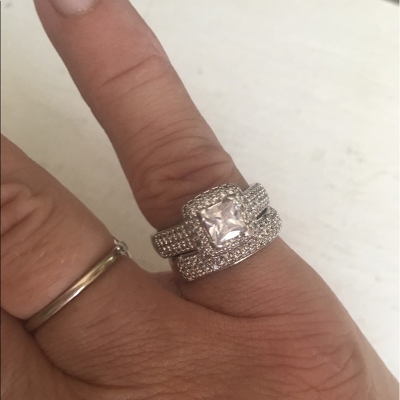 ( on hold) 💙Brilliant princess cut ring - Picture 3 of 4