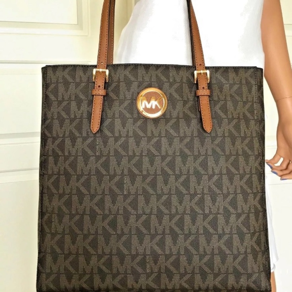 🎈Michael Kors Jet Set  Travel Tote 🎈