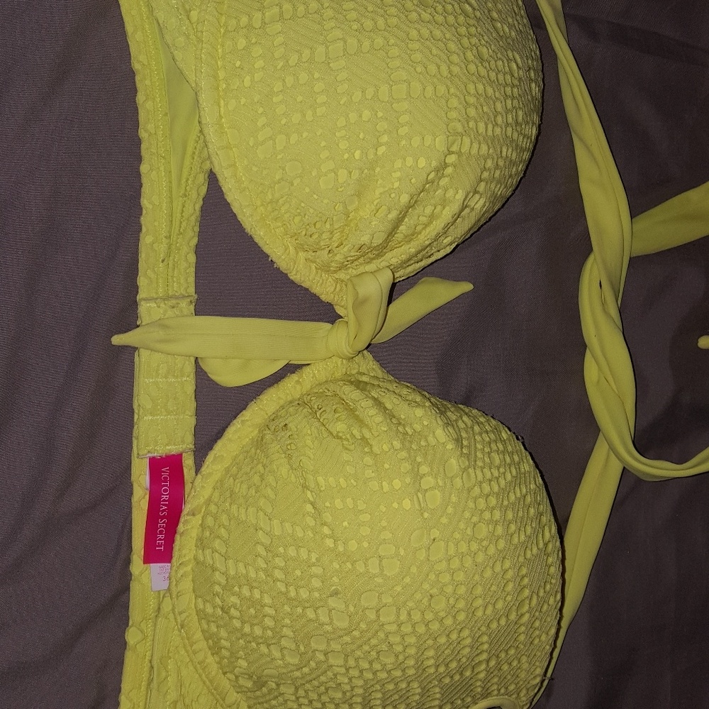 Victoria Secret bathing suit top size 36D