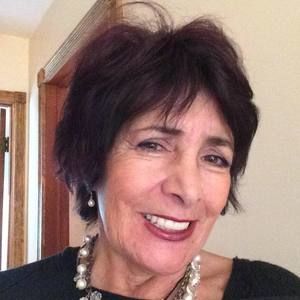 Meet your Posher, Phyllis  bari