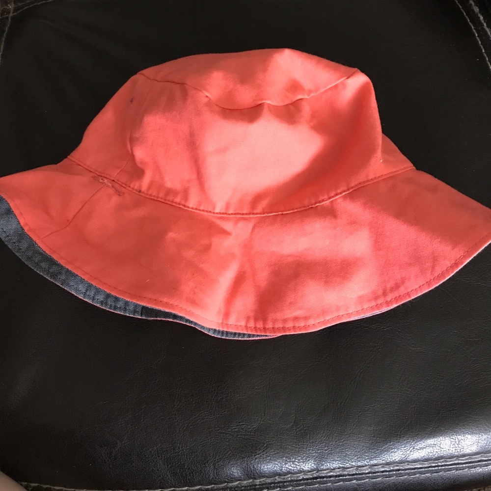 Cute baby girl pool/beach hat - 18-24 months