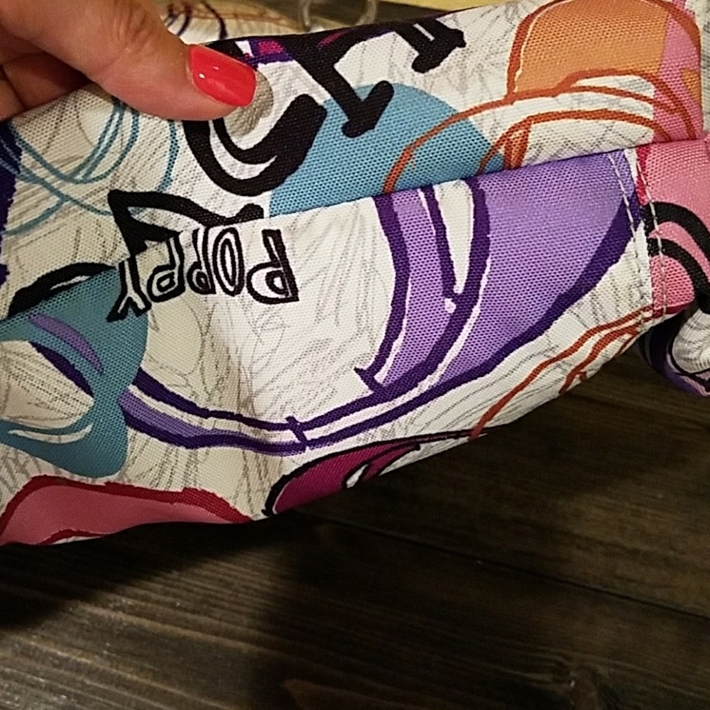 Tote - Picture 5 of 8