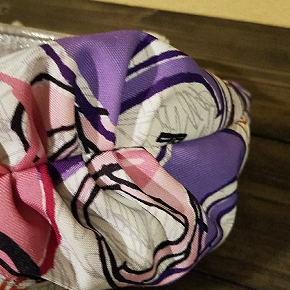 Tote - Picture 6 of 8
