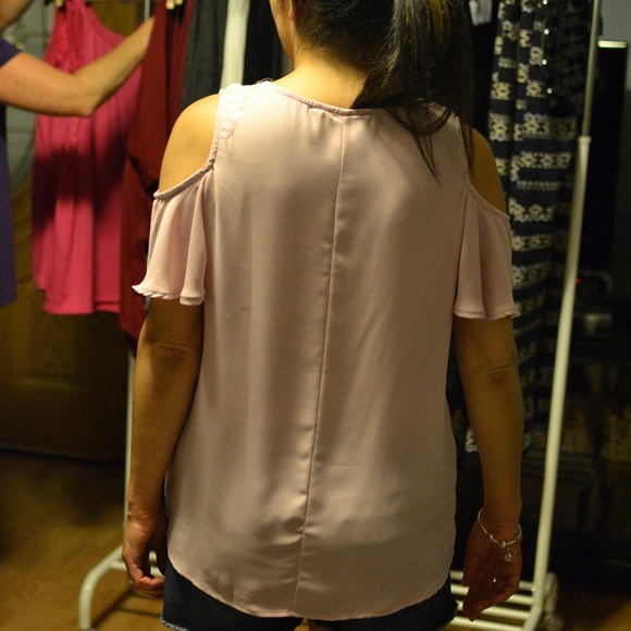 NWT Pink Cold Shoulder Blouse - Picture 6 of 8