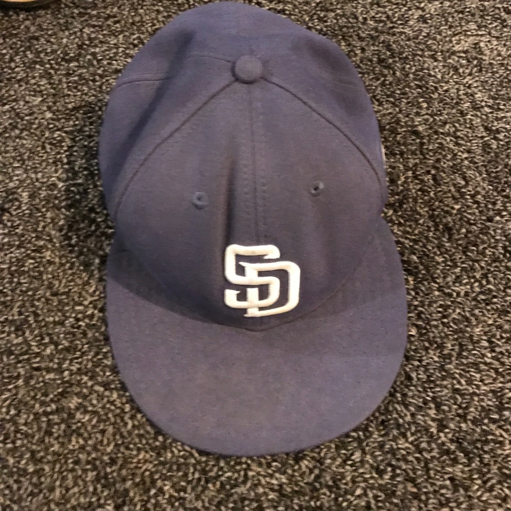 MLB San Diego Stars n Stripes 7 3/4 New Era CAP