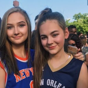 Meet your Posher, Leah