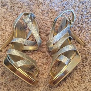 Fioni Night Gold glitter Formal Pumps