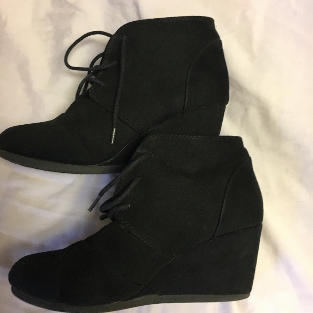 Booties!! - Picture 2 of 5