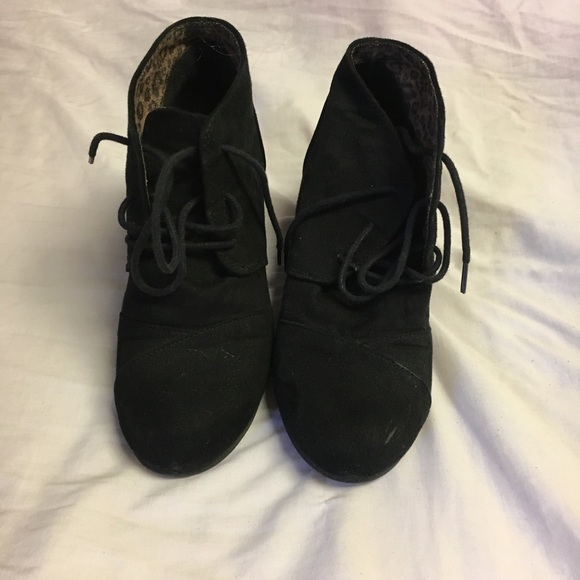 Booties!! - Picture 4 of 5