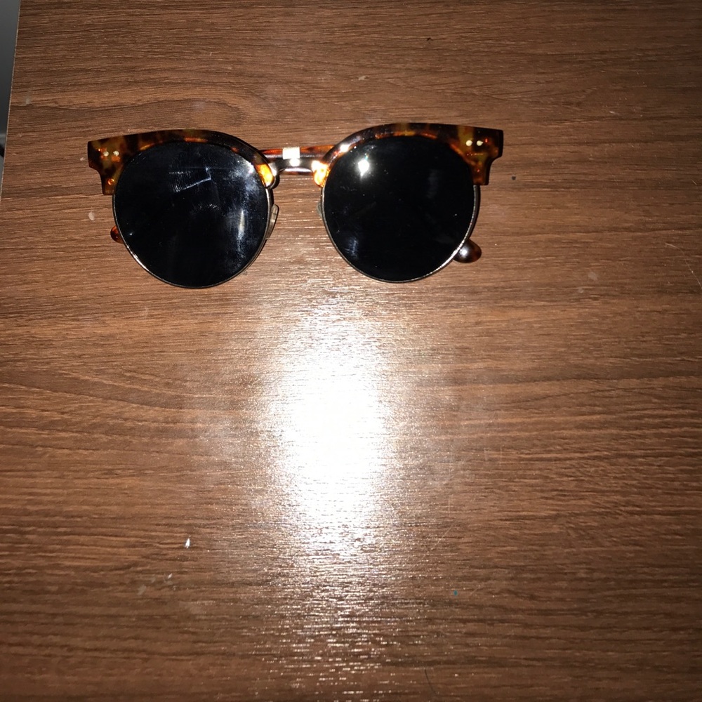 Pacsun sun glasses