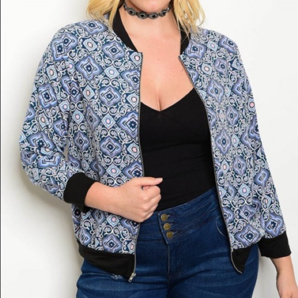 ⭐️NEW ⭐️Lightweight Blue and Pink Bomber Jacket