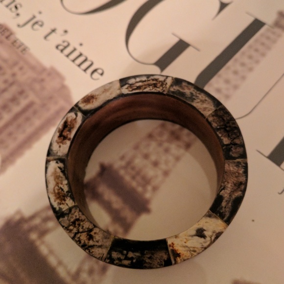 *Free with additional purchase - Picture 3 of 3