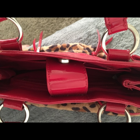 Leopard print and faux leather purse - Picture 6 of 7