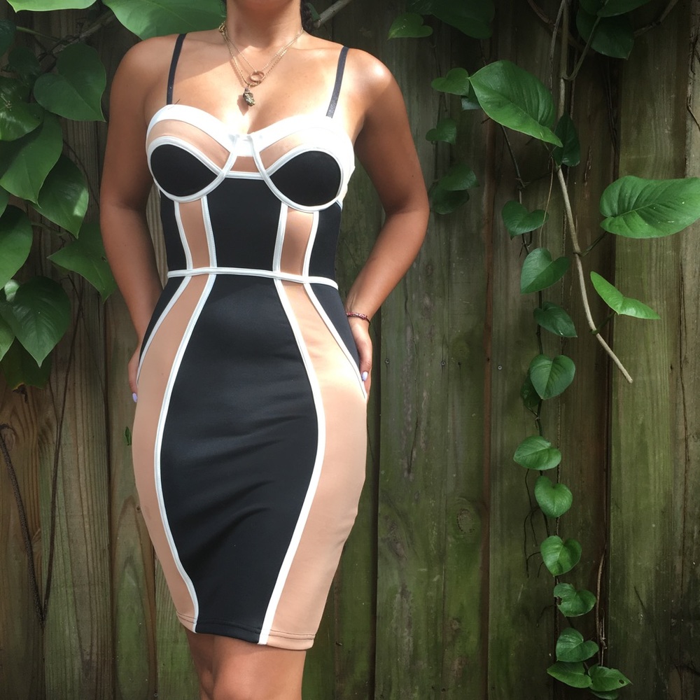 SIZE S BODYCON DRESS