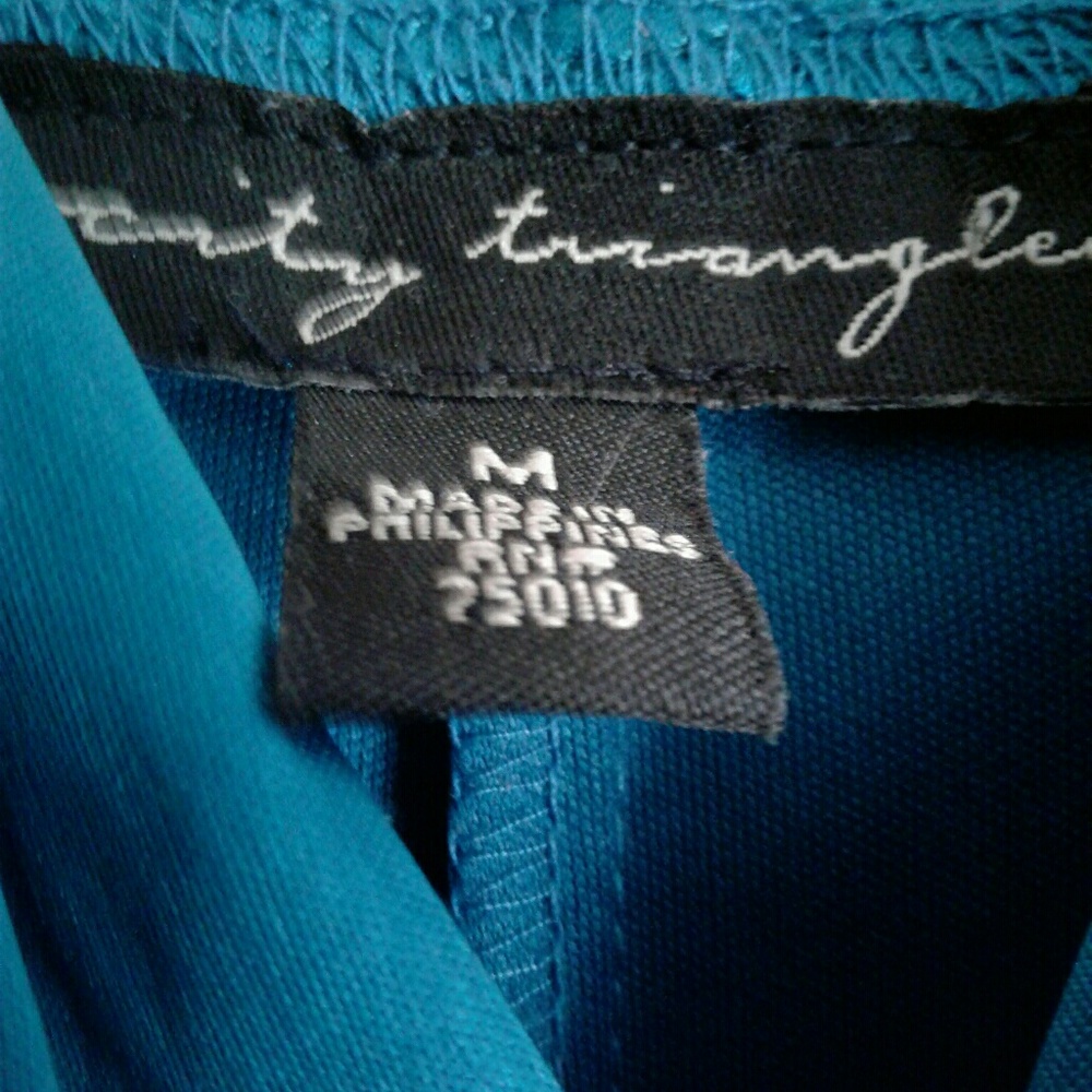 Poshmark - Picture 2 of 4