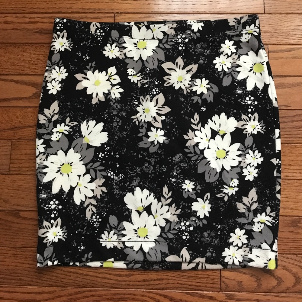 floral skirt