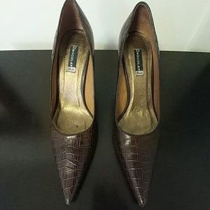 Brown Pumps