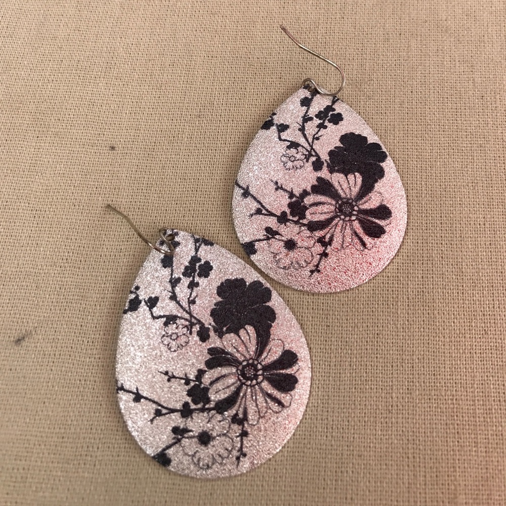 Sparkly Floral Black and Silver Earrings