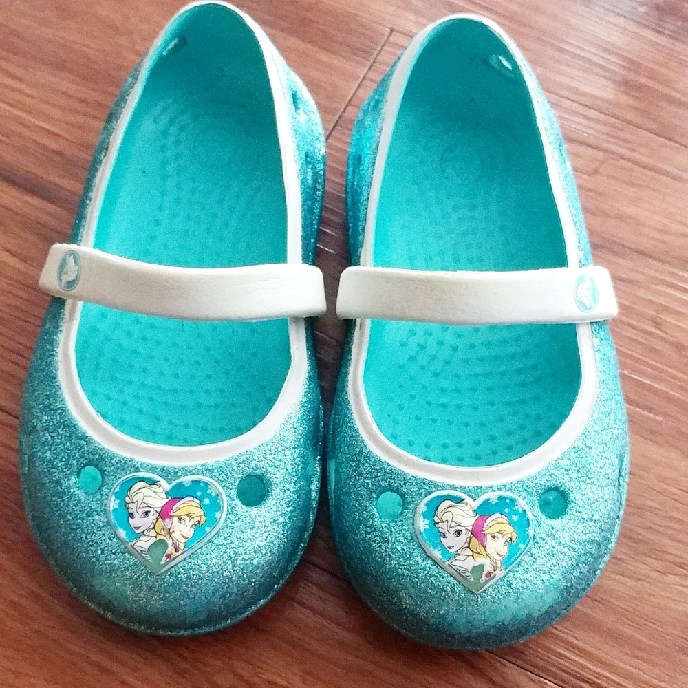 Toddler Frozen crocs