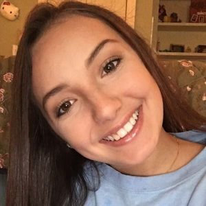 Meet your Posher, Alaina