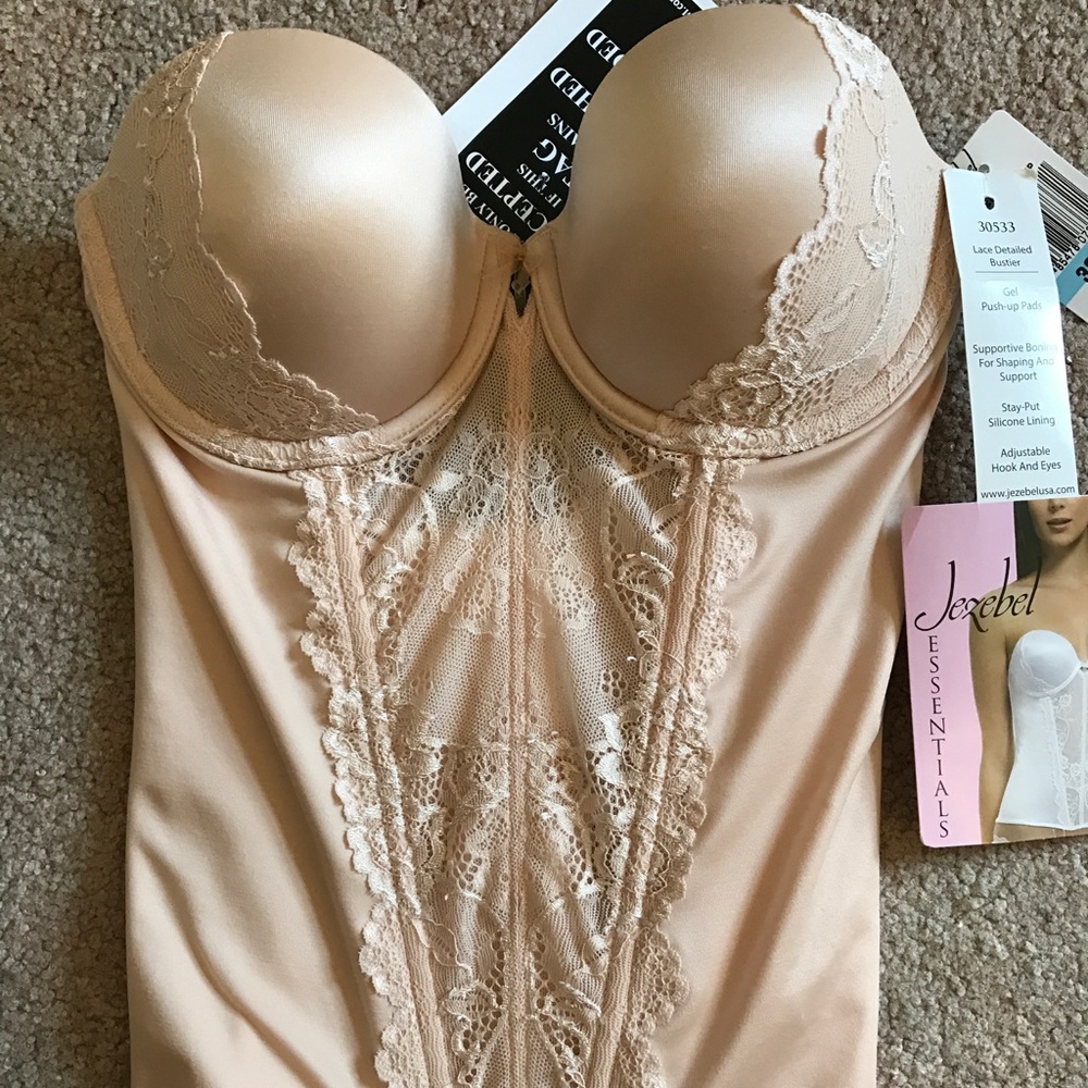 NWT Jezebel Women's Caress Too Bustier Nude