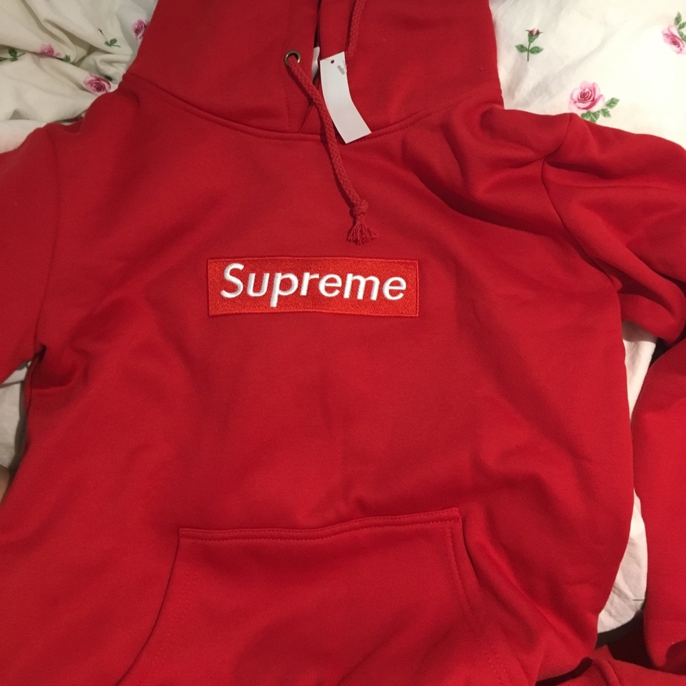 SMALL RES SUPREME HOODIE