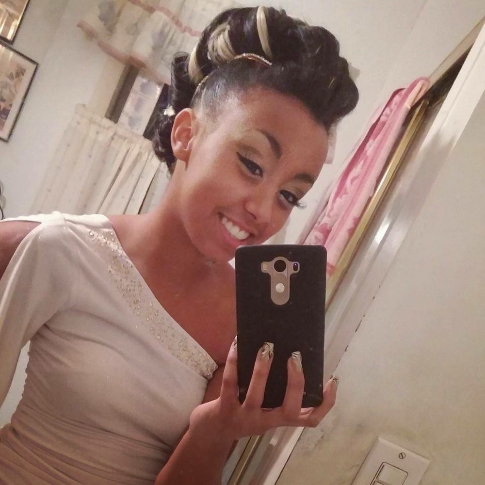 💖 EUC One Shoulder Gold Glitter Dress