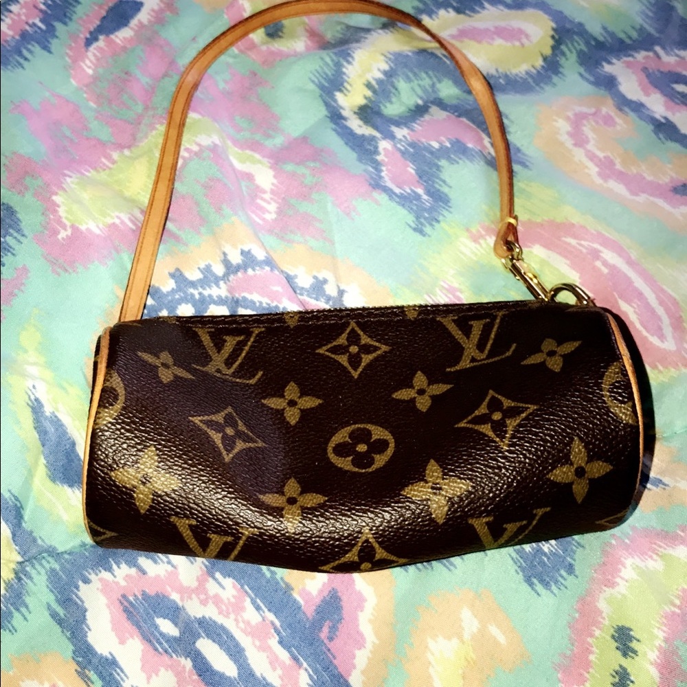 Cute purse lv