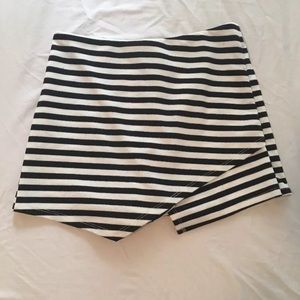 GB by Gianni Bini skort - size small