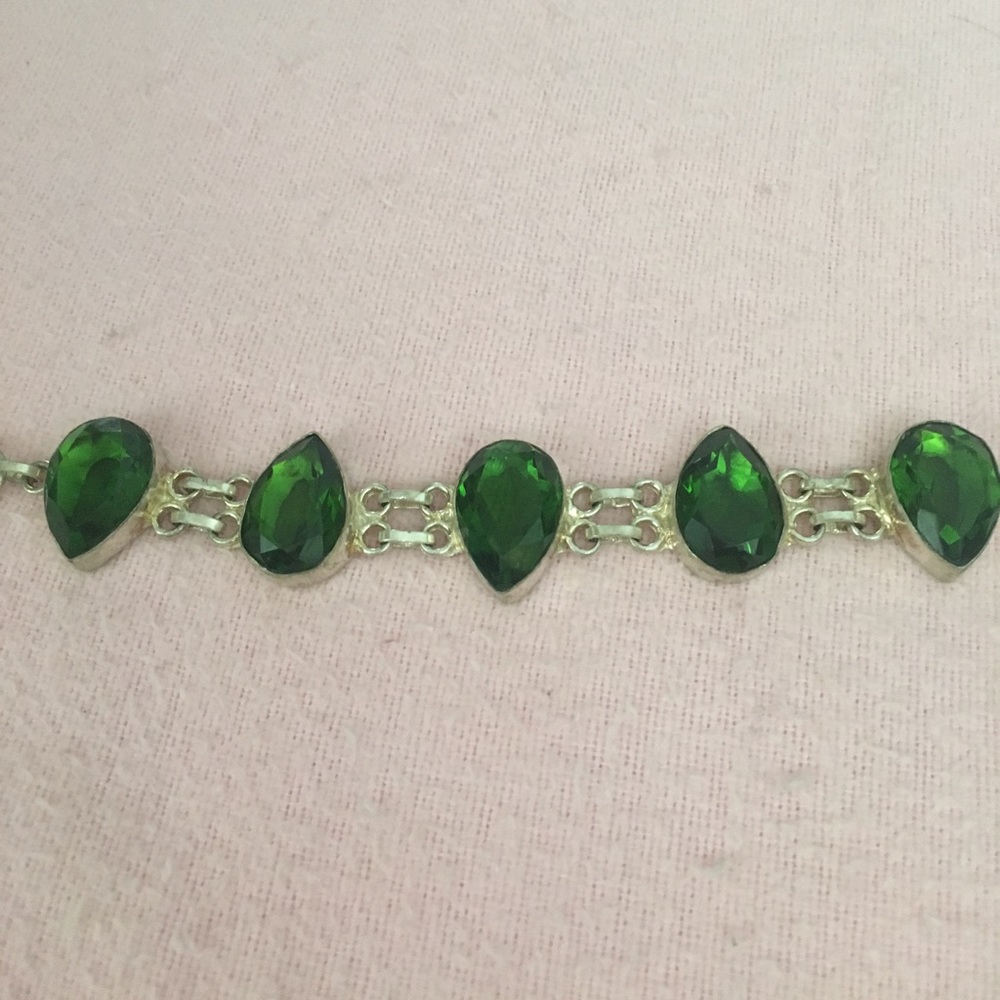 ONE of a KIND bracelet!! OFFERS accepted 🌹