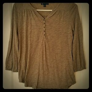 Gap shirt