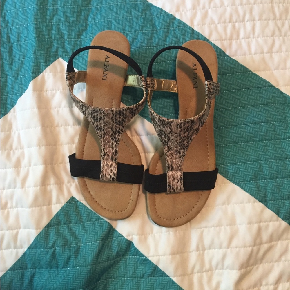 Alfani wedges
