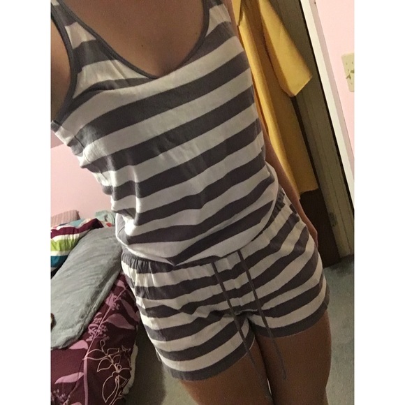 Old Navy Striped Romper - Picture 4 of 4