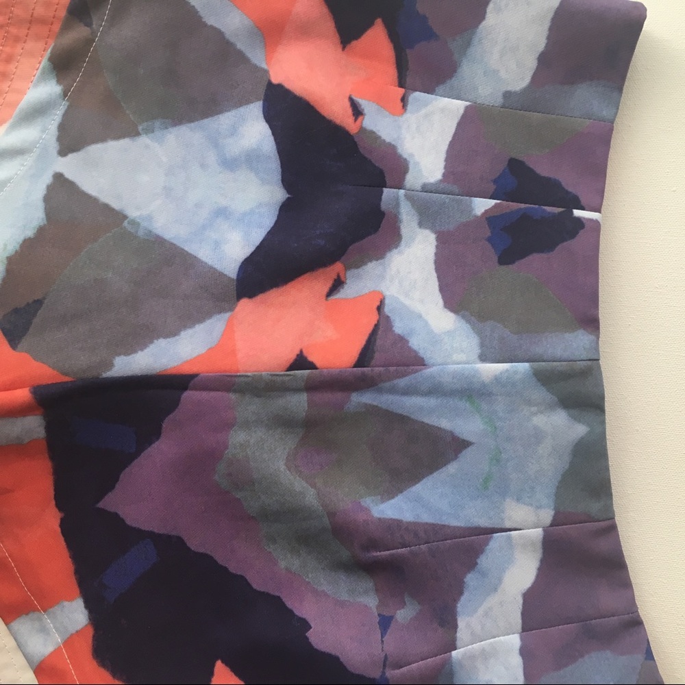 2-Tiered Watercolor Shorts - Picture 4 of 6