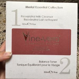 Resveritrol milk cleanser and toner