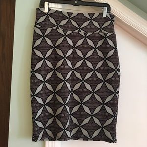 LuLaRoe Pencil Skirt gray black maroon