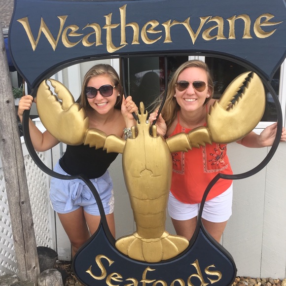 Welcome to my closet! 🎀 - Picture 6 of 6