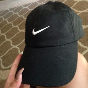 Black nike cap