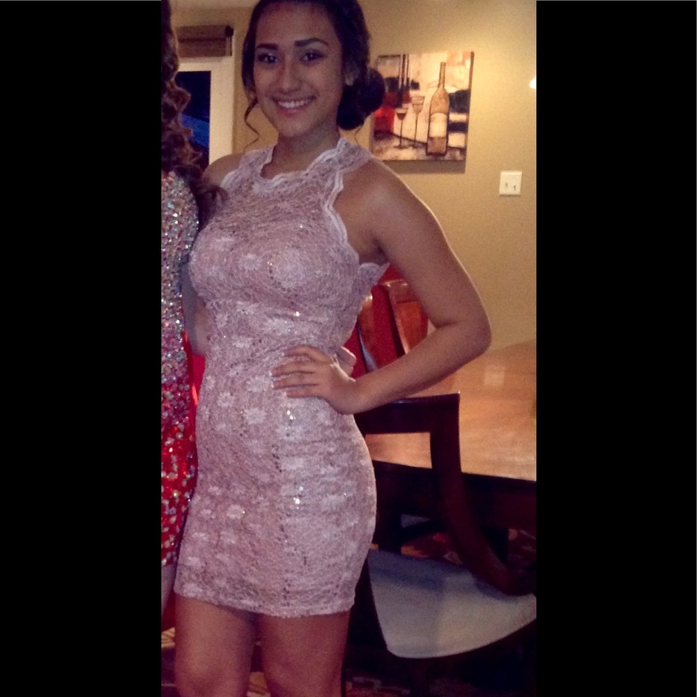 ❤️ Valentine’s Day Sale❤️ Beautiful dress Sz 5
