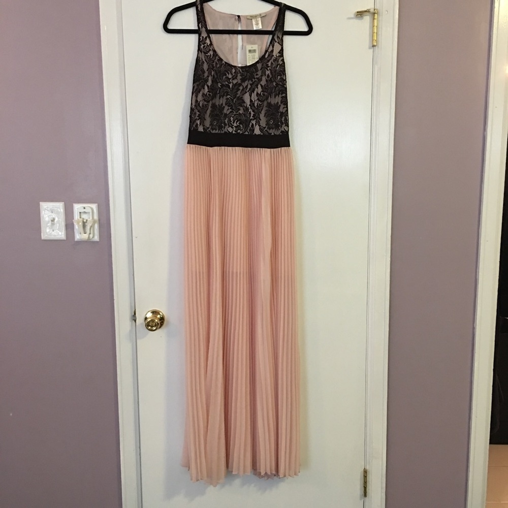 Lace and chiffon maxi dress/formal dress NWT