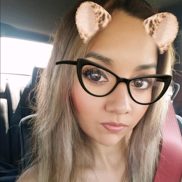 Meet your Posher, Jannet - Picture 1 of 1