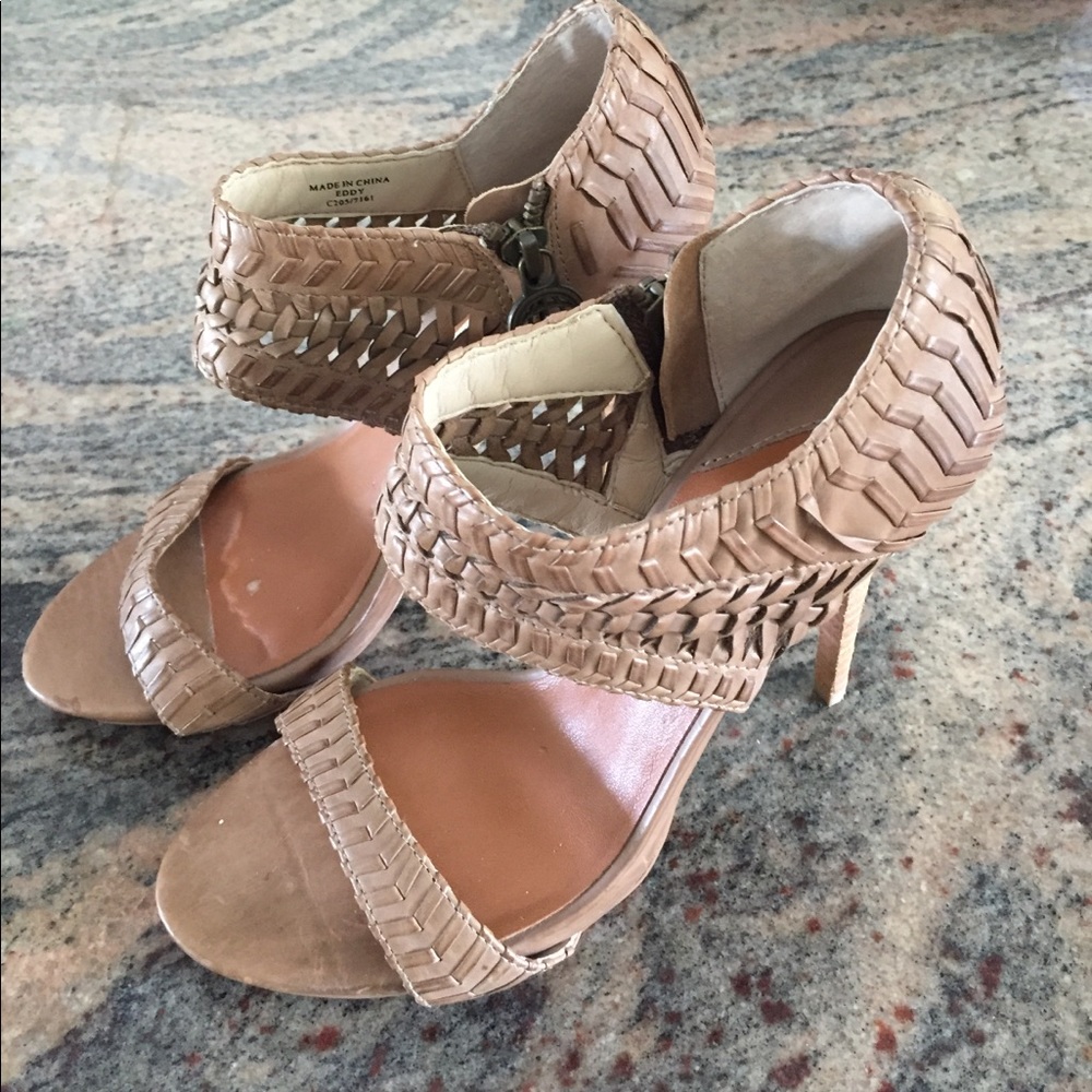 Max Studio Brown Leather Heels