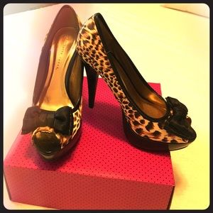 Leopard print peep toe heels with bow!