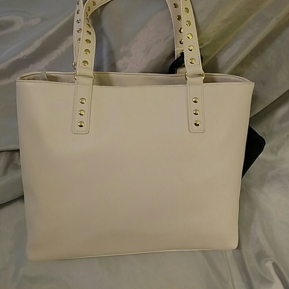 Hold Betsey johnson  bow nanza tote blk cream NWT - Picture 5 of 8