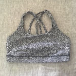 LULULEMON Energy Bra - Sz 10 - BRAND NEW